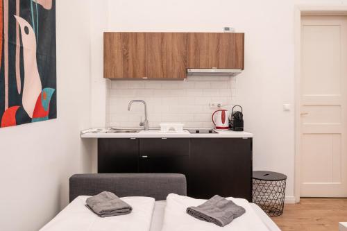 Grand Avenue Apartment Room Type - Studio