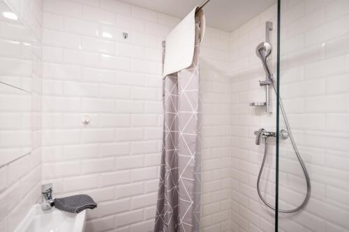 Grand Avenue Apartment Room Type - Studio