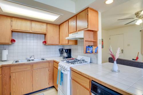 Cozy Albuquerque Apartment Less Than 1 Mi to Downtown! in Albuquerque, USA