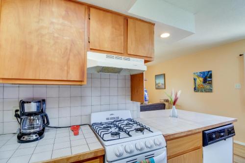 Cozy Albuquerque Apartment Less Than 1 Mi to Downtown! in Albuquerque, USA
