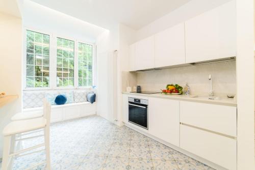 Apartment with Terrace image 4
