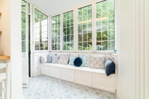 Apartment with Terrace image 3