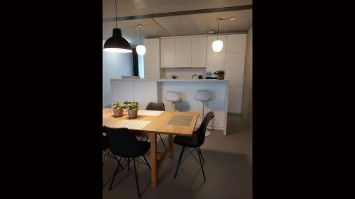Seadmed, Ludovic - 3 bedroom apartment in Essen