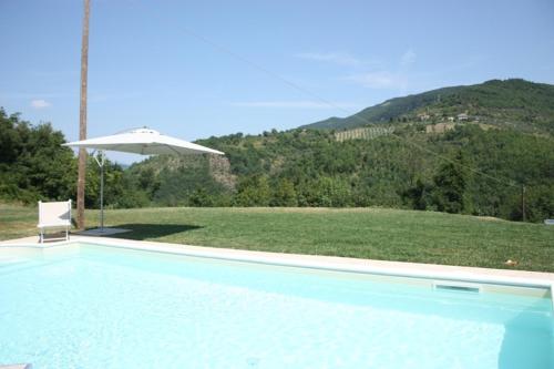 Úszómedence, Luxury Casale Sabina Valley in Torricella in Sabina