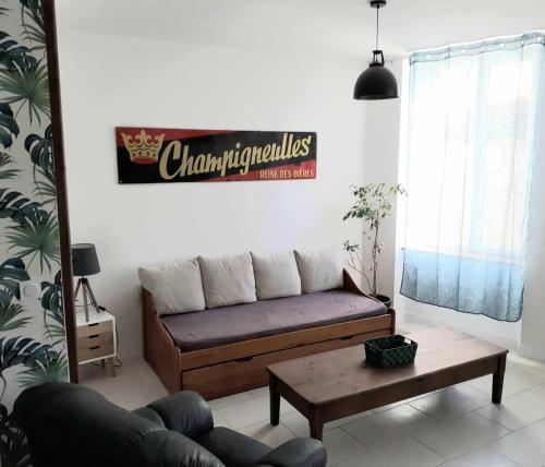 Grand T3 calme et lumineux 4-6 personnes gîte à louer Moux