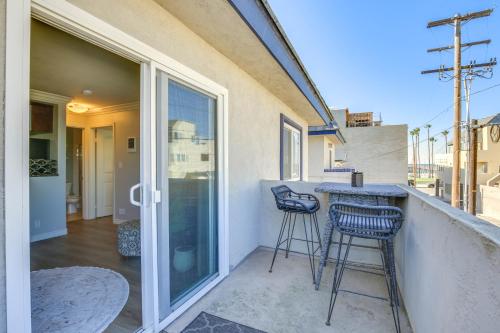 Sunny Imperial Beach Condo - Walk to Ocean! in Imperial Beach