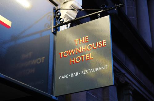 The Townhouse Hotel - image 11