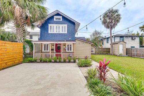 Cozy Jacksonville Cottage, Walkable Location!