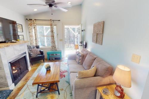 Clementine Cottage at Doe Creek