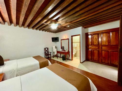 2 double beds