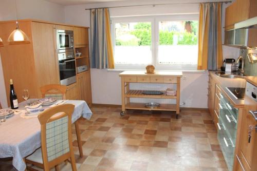 廚房, Ferienwohnung Stuibenfall in 耶爾岑斯