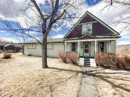 New Remodeled estate in upscale neighborhood in Colorado Springs, USA
