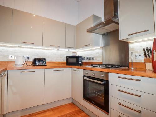 Exterior view, 2 Stonerush Valley in Lanreath