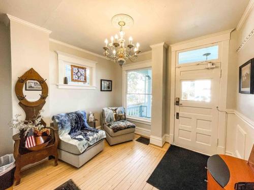 New 1BR Apartment in Heart of Downtown Pueblo! in Pueblo, USA