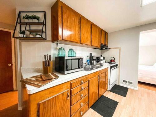New 1BR Apartment in Heart of Downtown Pueblo! in Pueblo, USA