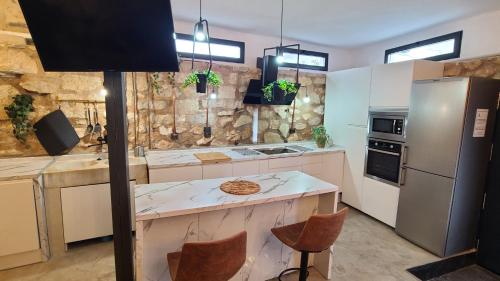 Konyha, CASA CUEVA A-TIPICA in La Guardia de Jaén