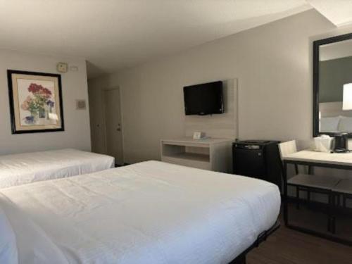 Quality Inn & Suites East Syracuse - Carrier Circle