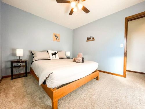 Sunset Mesa Hideaway / hot tub / new renovation in Colorado Springs, USA