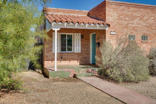 Ideally Located Tucson Townhome 2 Mi to Downtown!