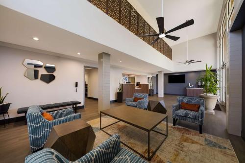 Best Western Inn & Suites Lemoore - image 14