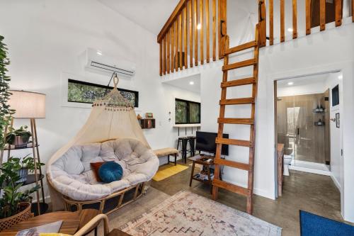 Tiny Cabin in RRG - The Taoist Tiny Cabin in RRG - The Taoist