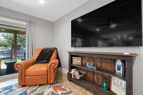 Lake LBJ Waterfront Condo in Kingsland, USA