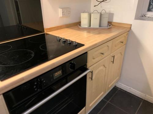 Luxury Two Bed Deluxe Maisonette in Farnham