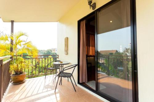 파타야 Chang Charlie Inn, Boutique 3성급 호텔 외관