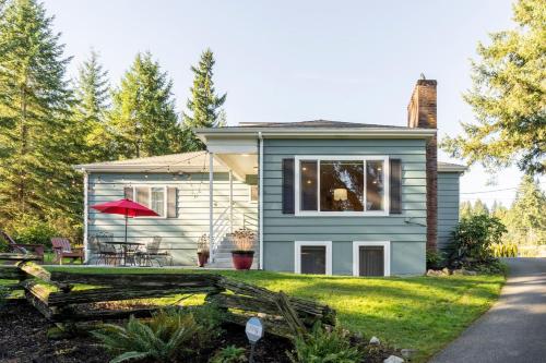 Rustic Chic Cottage near Mill Creek, Snohomish, Woodinville