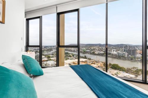 Arise Brisbane 1 Room Type - Three Bedroom Two Bathroom Penthouse Apartment Arise Brisbane 1 Room Type - Three Bedroom Two Bathroom Penthouse Apartment