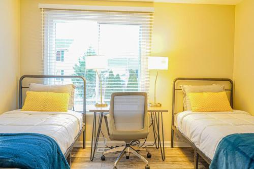 New Modern I Cozy Upstairs in Silver Spring I DC Metro Area in Silver Spring, USA