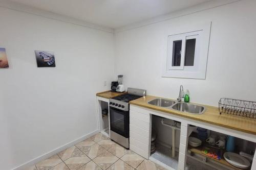 1 Bedroom Apartment in center of town. in 烏提拉