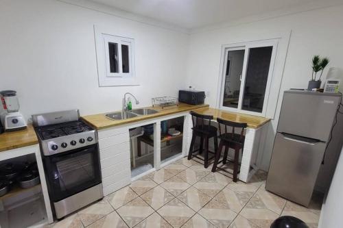 1 Bedroom Apartment in center of town. in 烏提拉
