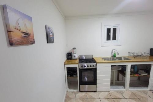 1 Bedroom Apartment in center of town. in 烏提拉