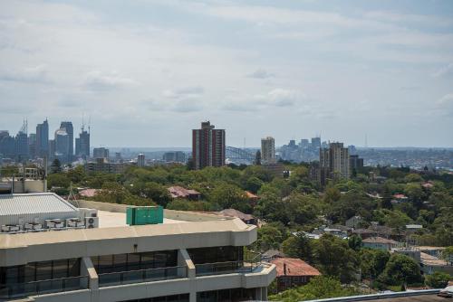 Spectacular City & Harbour Views: Bondi Junction