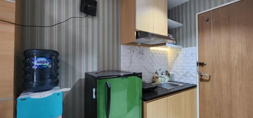 Kitchen, Apartemen Menara One Surakarta by Cariapartemen-id in Surakarta