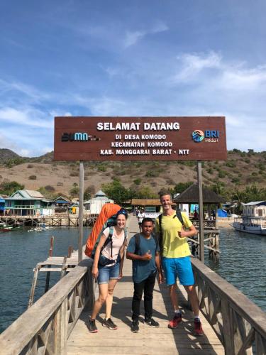 Dua Putri Komodo Homestay