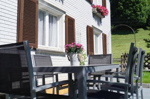 บริการและสิ่งอำนวยความสะดวก, Ferienhaus Lila in ฮิททิเซา