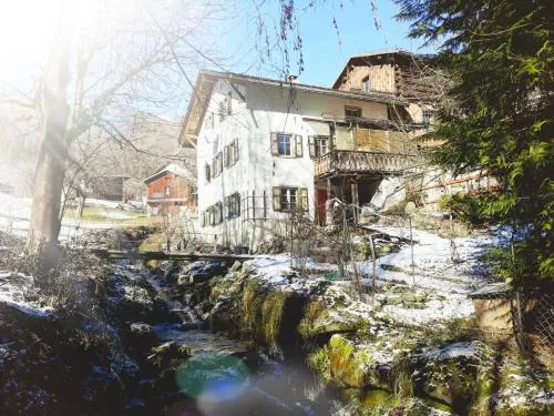 Ferienhaus Signina in Danis, Schweiz