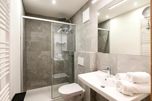 Apartment image 3