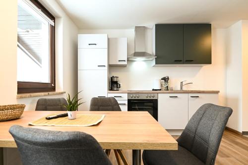 One-Bedroom Apartment image 8