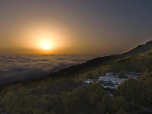 12 Months Resort & Spa