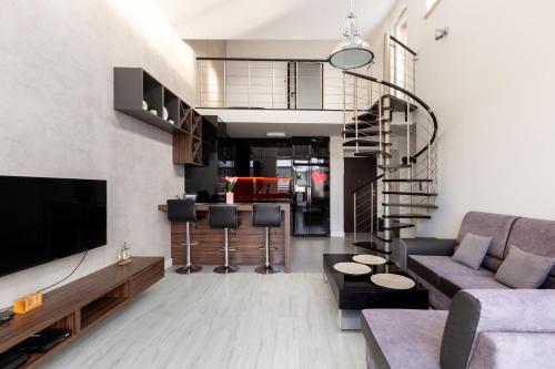 Janki Bryla Two-Level Apartment