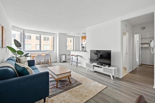 Midtown East 1br w gym nr east river esplanade NYC-1382 in New York, USA