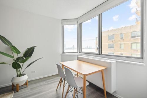 Midtown East 1br w gym nr east river esplanade NYC-1382 in New York, USA