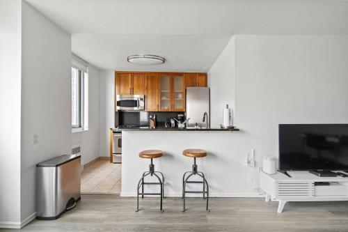Midtown East 1br w gym nr east river esplanade NYC-1382 in New York, USA
