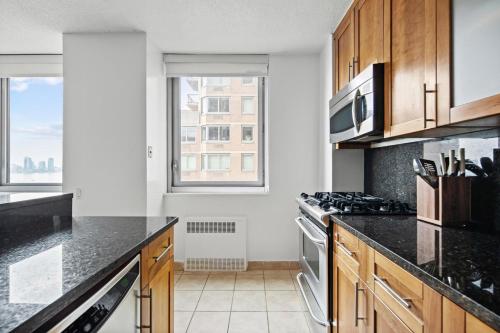 Midtown East 1br w gym nr east river esplanade NYC-1382 in New York, USA