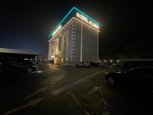 Alma Hotel