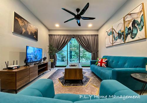 Crystal Cozy Suite PoolView Netflix Waterpark@ Ipoh Station 18
