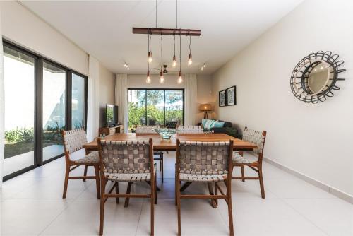 Apartment Beachfront Ocean Terraces Residence, Poste Lafayette-Apt-C1 - Tap to explore photos